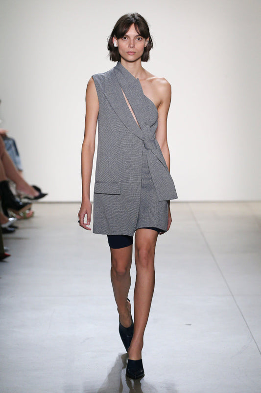 DION LEE SPRING 18 RUNWAY LOOK 1