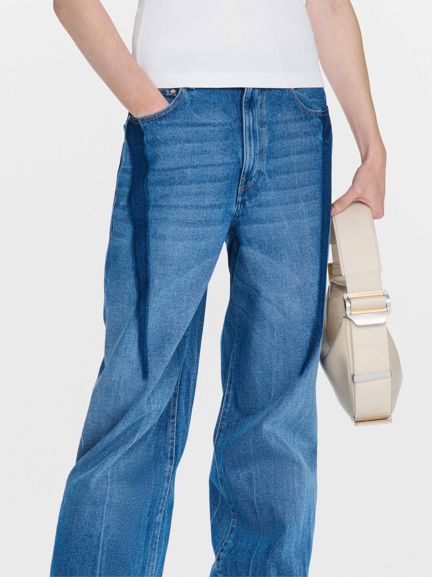 SLOUCHY DARTED JEAN